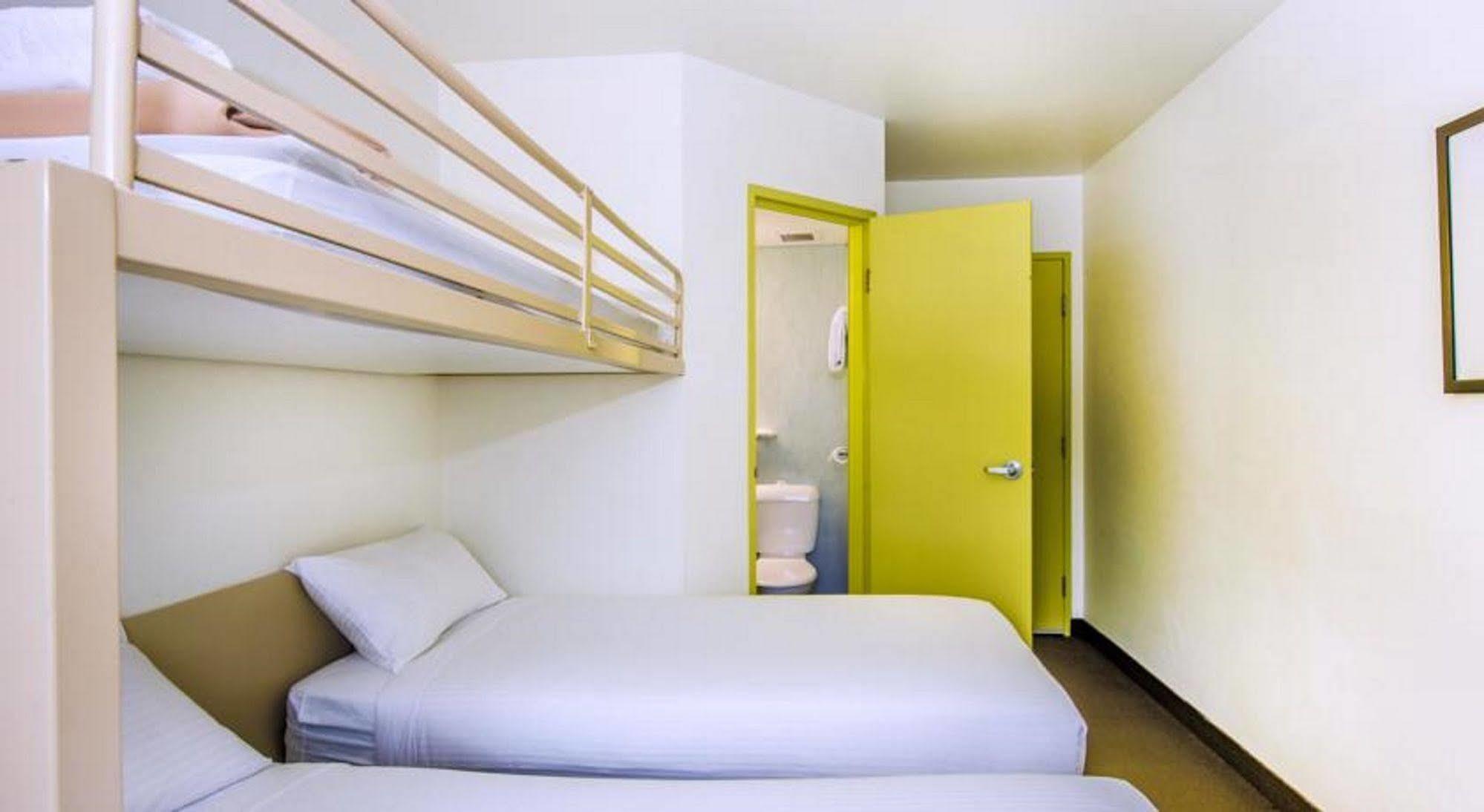 Ibis Budget 3*
